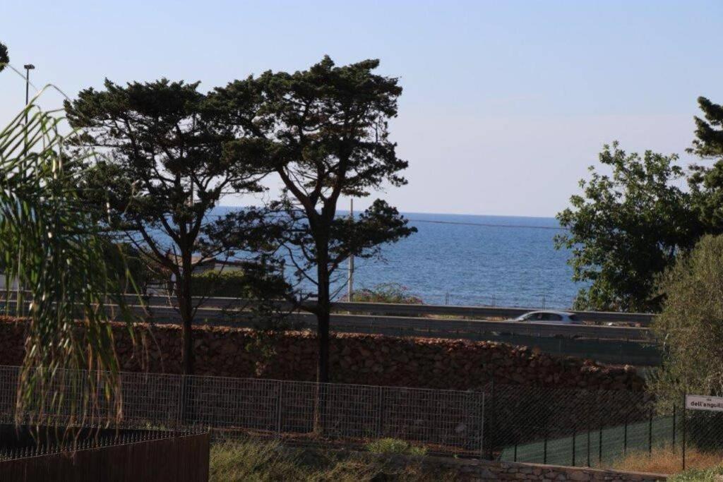 Villa Cavalluccio Marino Con Piscina Idromassaggio คารินิ ภายนอก รูปภาพ