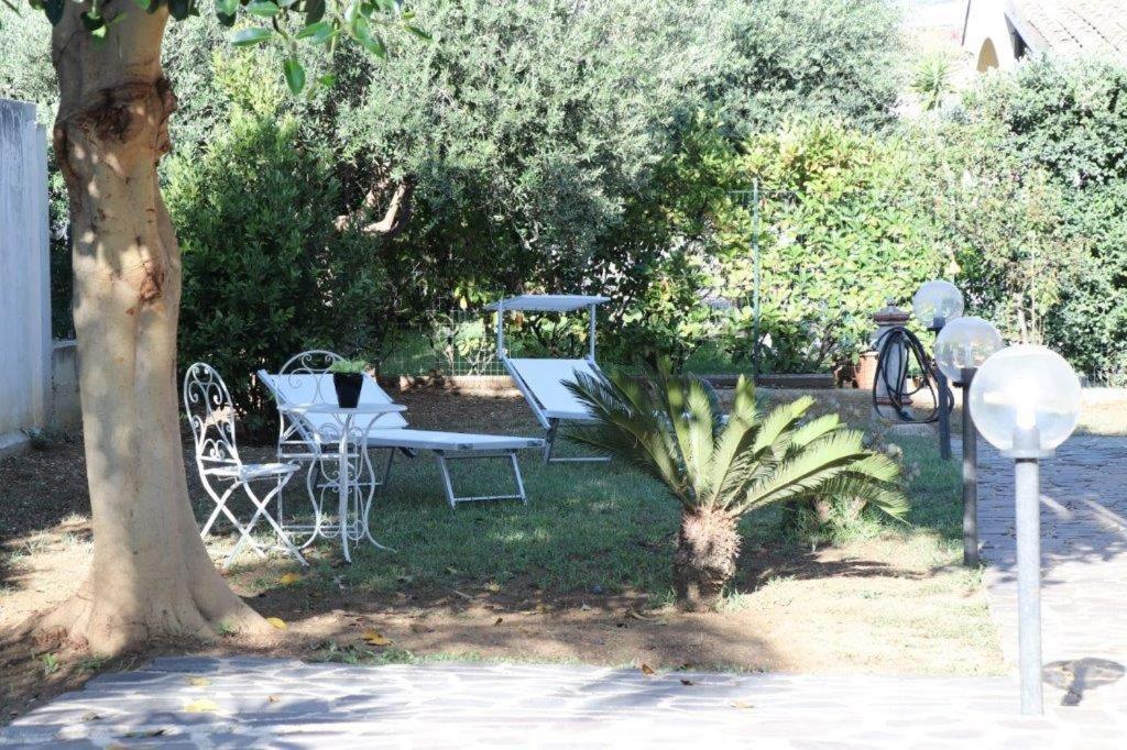Villa Cavalluccio Marino Con Piscina Idromassaggio คารินิ ภายนอก รูปภาพ